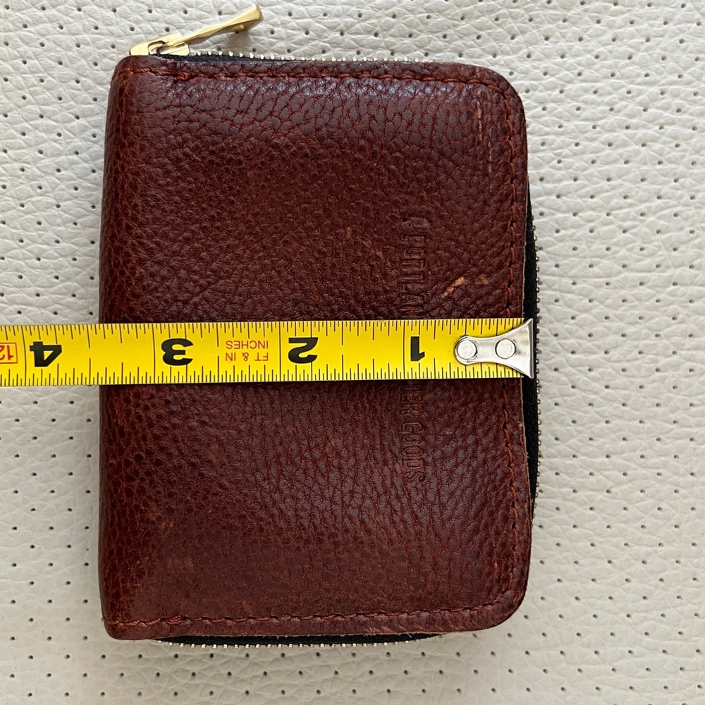 Portland leather crossbody and wallet - Picture 12 of 13
